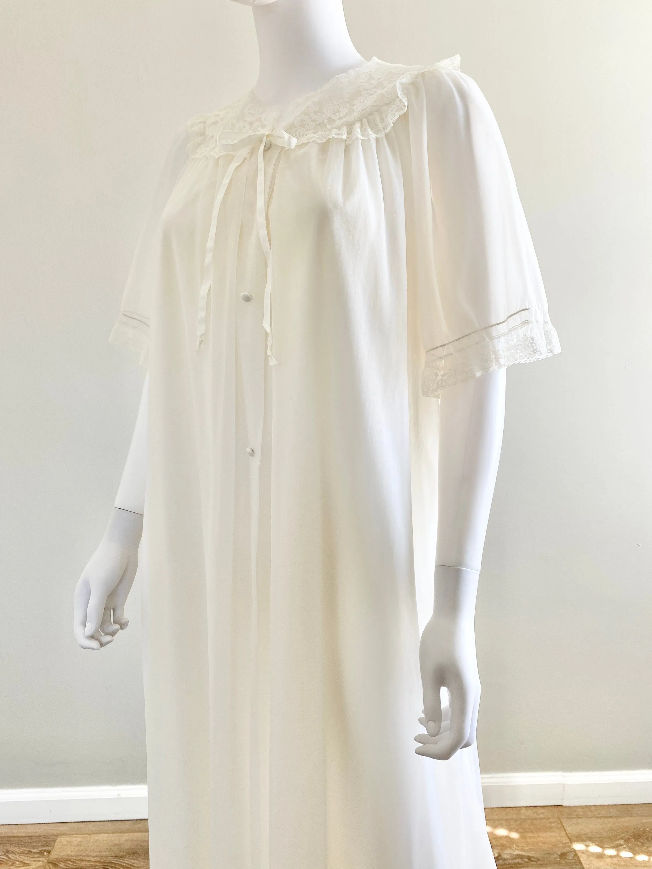 Chic Vintage 1970s Sheer Nightgown and Robe Set - Elegant 70s Lingerie - Plus Size L/XL